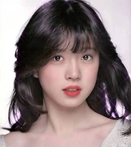 Akina Nakamori